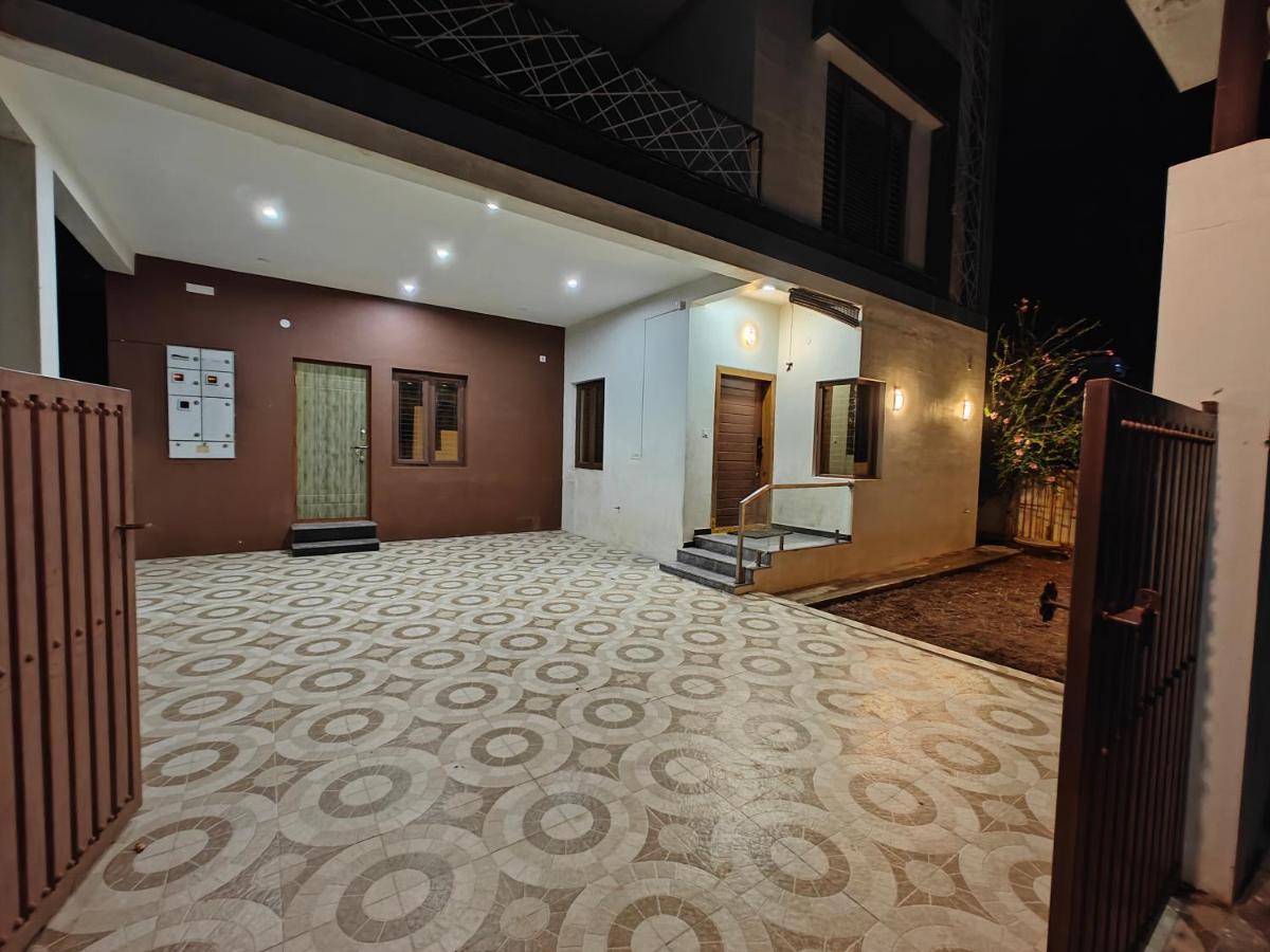 Beautiful 4Bhk Duplex Villa Mysore Εξωτερικό φωτογραφία